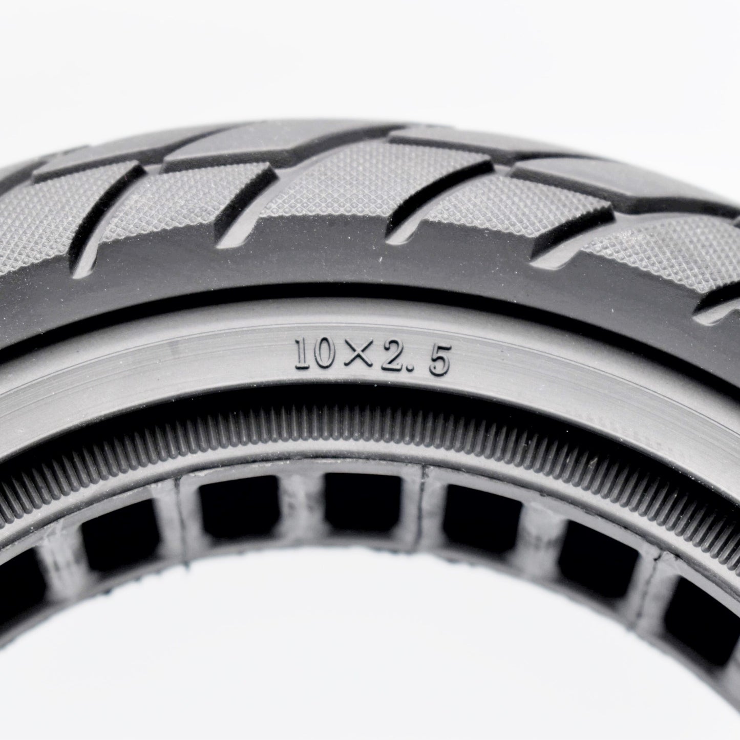 pneu plein 10x2.5-6.5 ( 44mm) trottinette ninebot G30