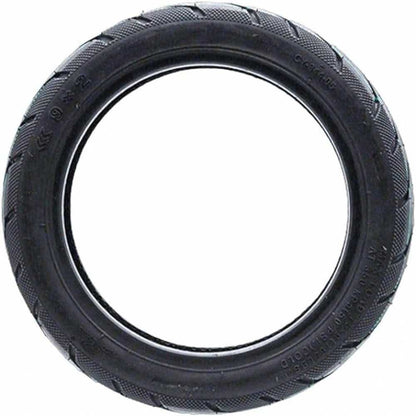 Pneu Yuanxing 9x2‑6.1 tubeless avec gel anti-crevaison monté sur trottinette Xiaomi