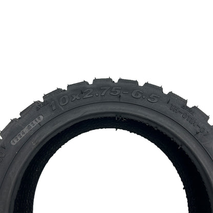 Vue détaillée du pneu Off Road 10x2.75-6.5 avec profil mixte route et chemins